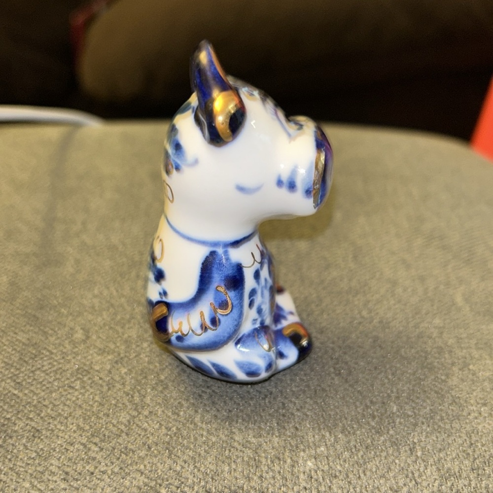 Vintage Russian Gzhel Porcelain Figurine Bull Cow Ox Cobalt Blue & Gold - Picture 5 of 9